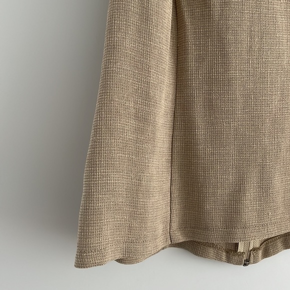 Vintage Beige Tank - Picture 3 of 6